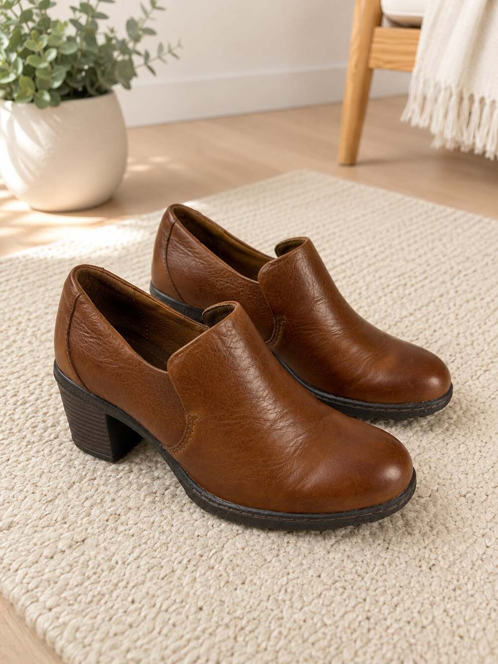 B.O.C. Born Concept Brown Leather Slip On Ankle Bootie Heels Women’s Size 6.5